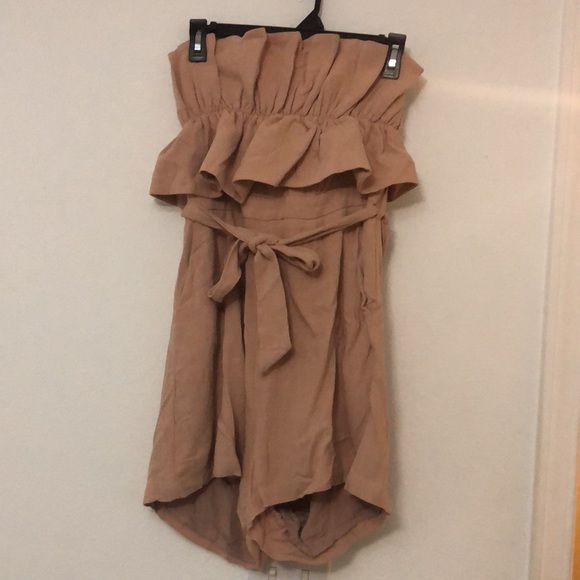 Mittoshop Strapless Ruffle Romper - Picture 2 of 6